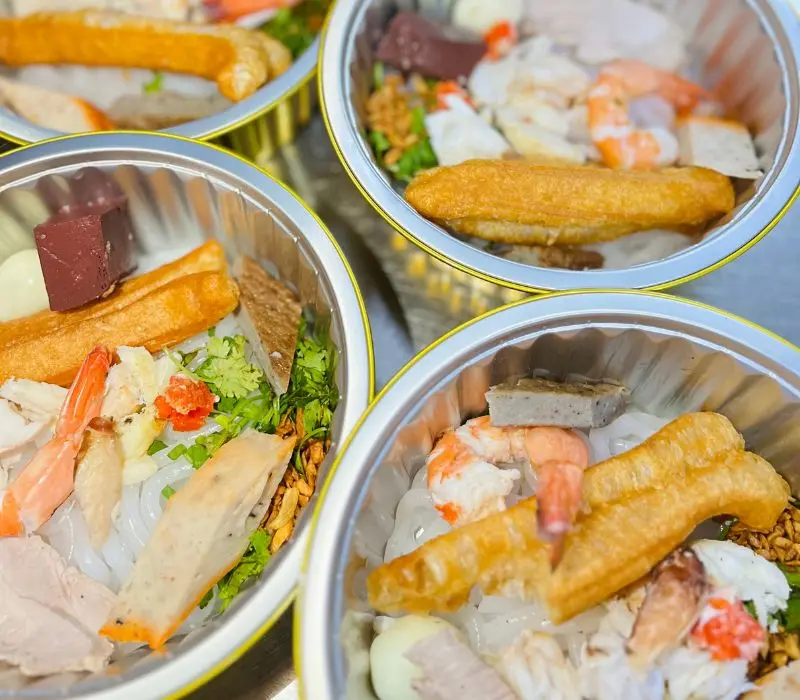 &ldquo;X&igrave; xụp&rdquo; thưởng thức 7 qu&aacute;n b&aacute;nh canh cua S&agrave;i G&ograve;n ngon qu&ecirc;n lối về 3
