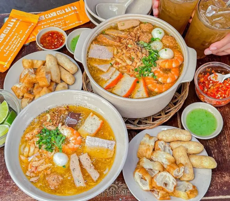 &ldquo;X&igrave; xụp&rdquo; thưởng thức 7 qu&aacute;n b&aacute;nh canh cua S&agrave;i G&ograve;n ngon qu&ecirc;n lối về 5