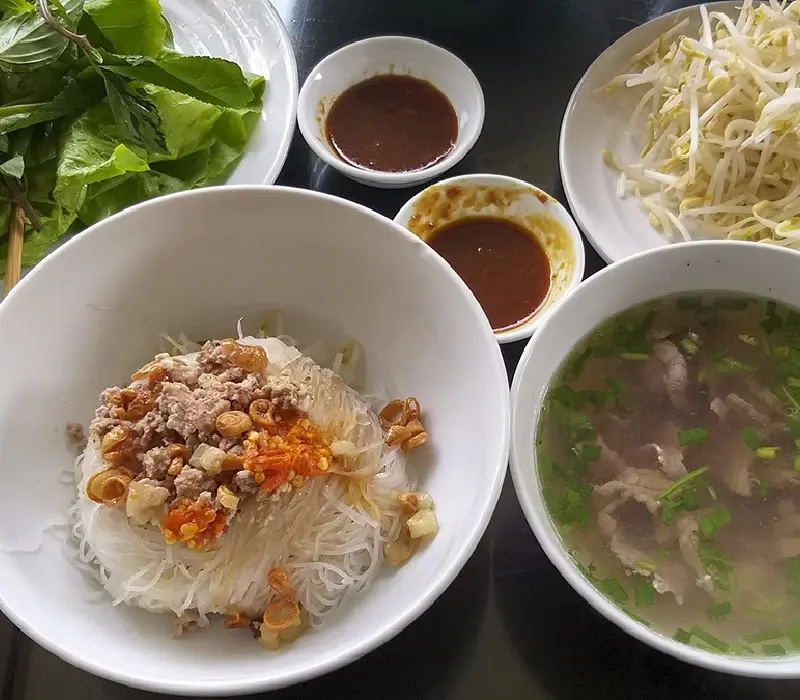 Danh sách 10 quán phở khô Gia Lai ngon tại Sài Gòn đậm đà