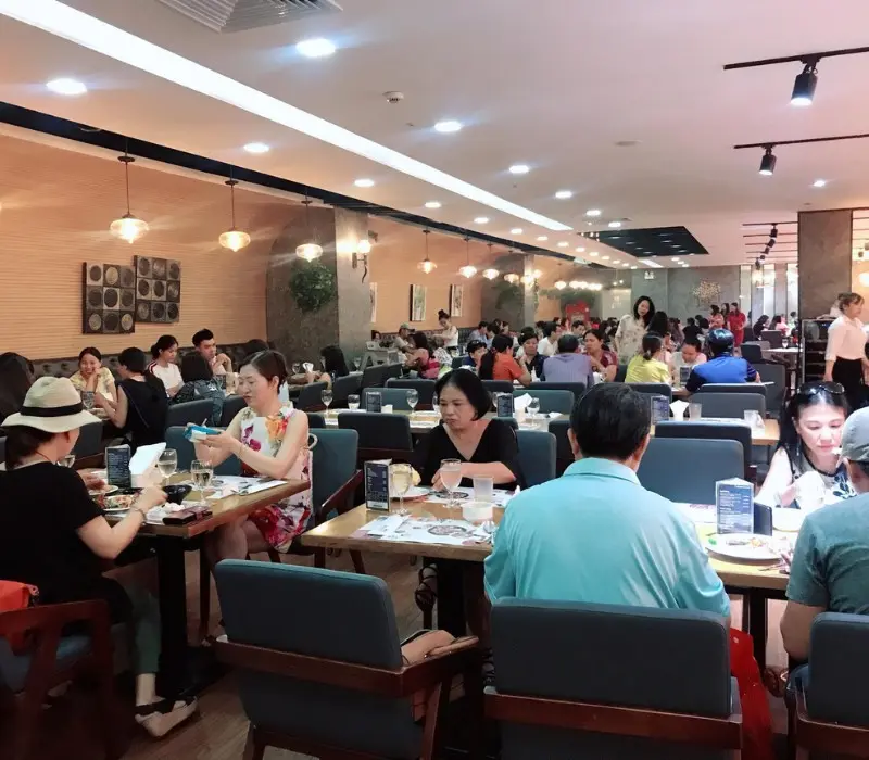 D'Maris Cộng Hòa: Nhà hàng buffet hải sản cao cấp, tươi ngon