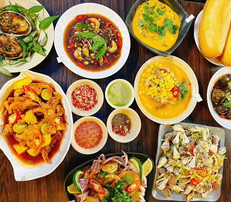 Top 9 quán ốc đêm ngon nức tiếng được giới trẻ yêu thích