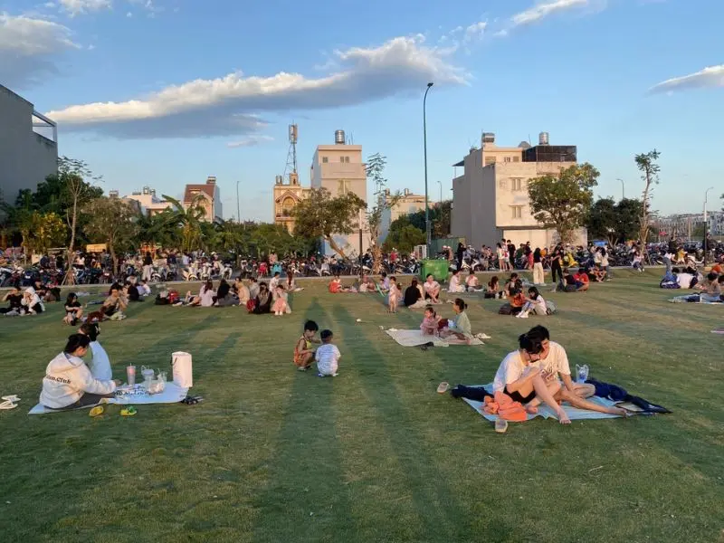 Bãi thả diều City Park, tận hưởng những chiều lộng gió tại Tp. Thủ Đức 11