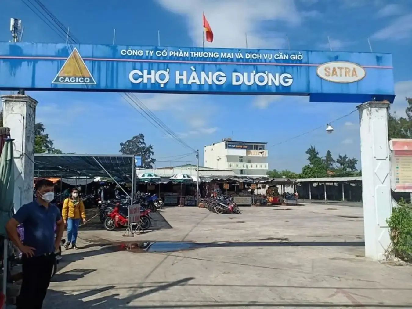 Bỏ t&uacute;i ngay kinh nghiệm đi chợ H&agrave;ng Dương ăn hải sản tẹt ga 2