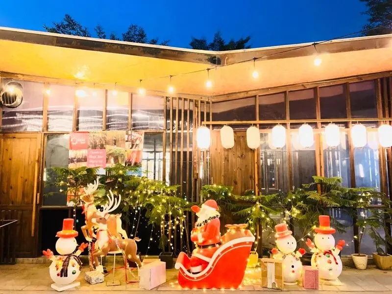 Check-in 8 thi&ecirc;n đường chụp ảnh Gi&aacute;ng sinh ấn tượng nhất S&agrave;i G&ograve;n 8