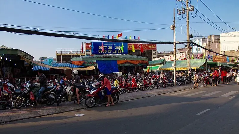 Chợ Phạm Văn Hai: Điểm hẹn mua sắm nổi tiếng T&acirc;n B&igrave;nh 3