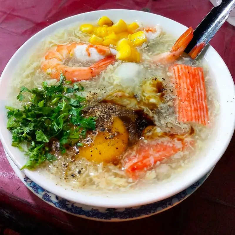 Chợ X&oacute;m Chiếu quận 4 c&oacute; g&igrave; m&agrave; đốn tim t&iacute;n đồ ẩm thực S&agrave;i G&ograve;n 8