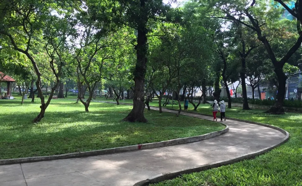 C&ocirc;ng vi&ecirc;n L&ecirc; Văn T&aacute;m: Điểm dạo chơi h&oacute;ng m&aacute;t l&yacute; tưởng giữa S&agrave;i G&ograve;n 10
