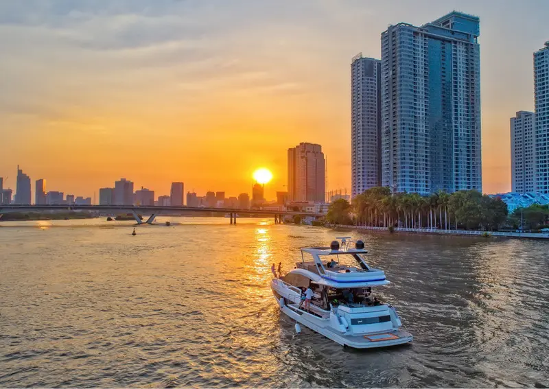 H&agrave;nh tr&igrave;nh du ngoạn s&ocirc;ng S&agrave;i G&ograve;n đầy th&uacute; vị 4