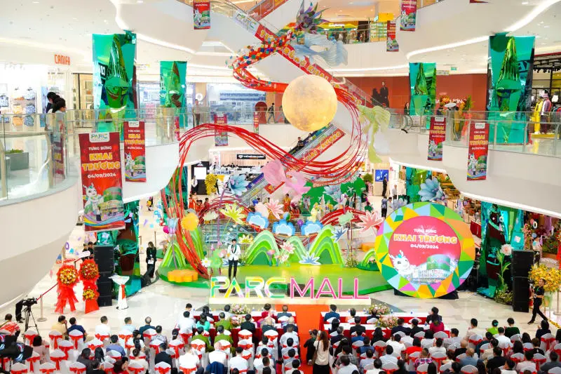 Khám phá trung tâm thương mại PARC MALL quận 8 nhộn nhịp 4