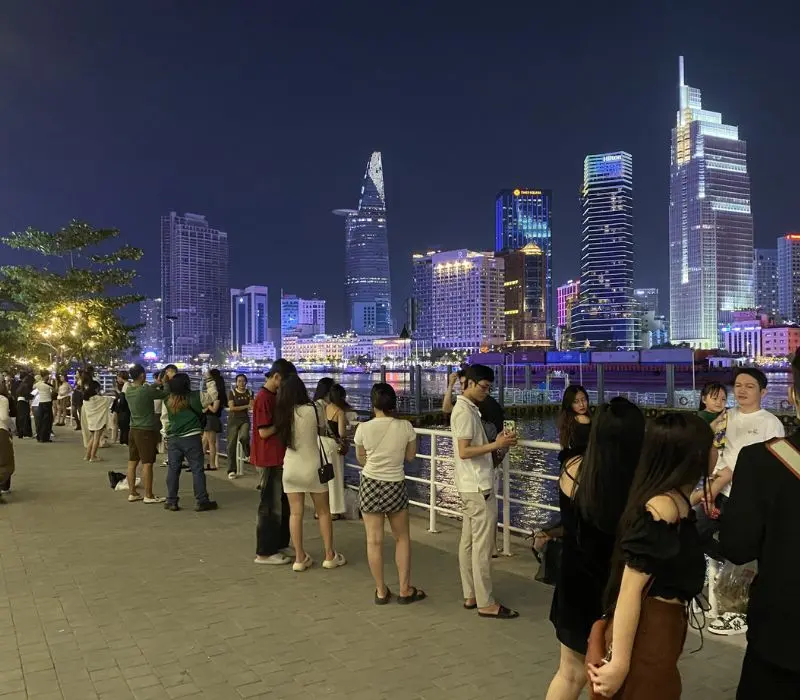 Khu c&ocirc;ng vi&ecirc;n giải tr&iacute; D-Joy cực chất b&ecirc;n s&ocirc;ng S&agrave;i G&ograve;n 16