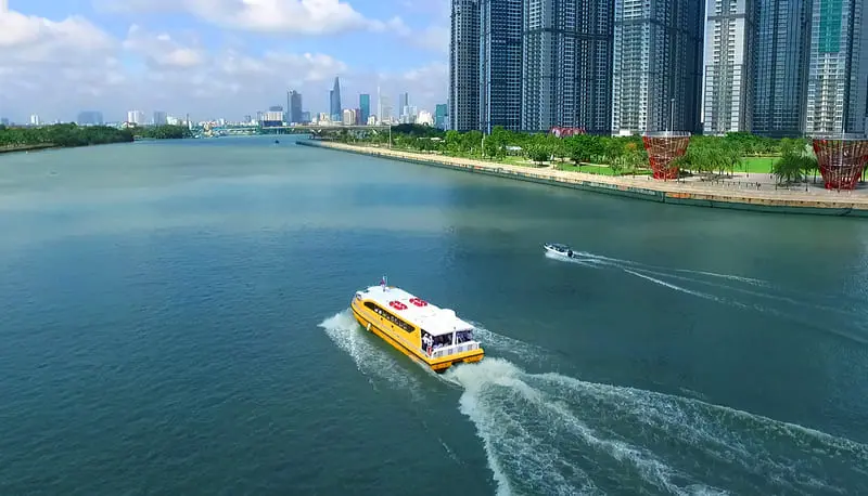 Kinh nghiệm đi bu&yacute;t s&ocirc;ng S&agrave;i G&ograve;n-Water Bus: Lịch tr&igrave;nh, gi&aacute; v&eacute; 2026 2