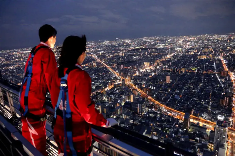 Ngắm nh&igrave;n th&agrave;nh phố từ đ&agrave;i quan s&aacute;t Landmark 81 Skyview 6