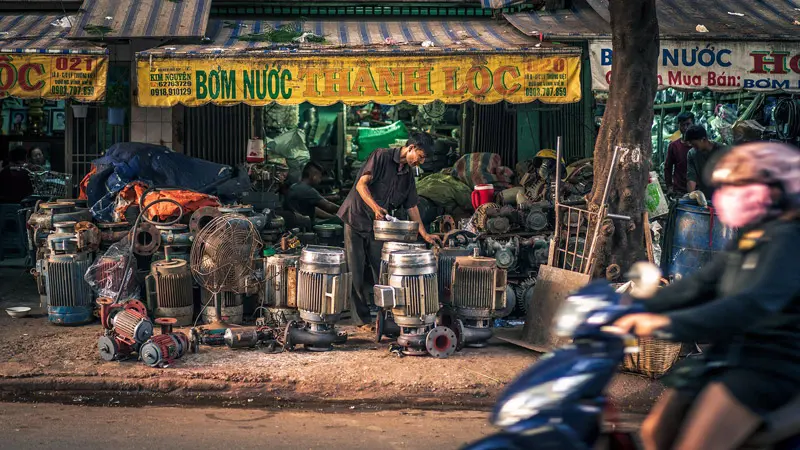 Review chợ Nhật Tảo: Thi&ecirc;n đường linh kiện điện tử của S&agrave;i G&ograve;n 7