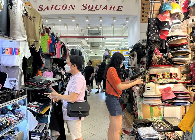 Review Saigon Square, thi&ecirc;n đường mua sắm d&agrave;nh cho giới trẻ 4