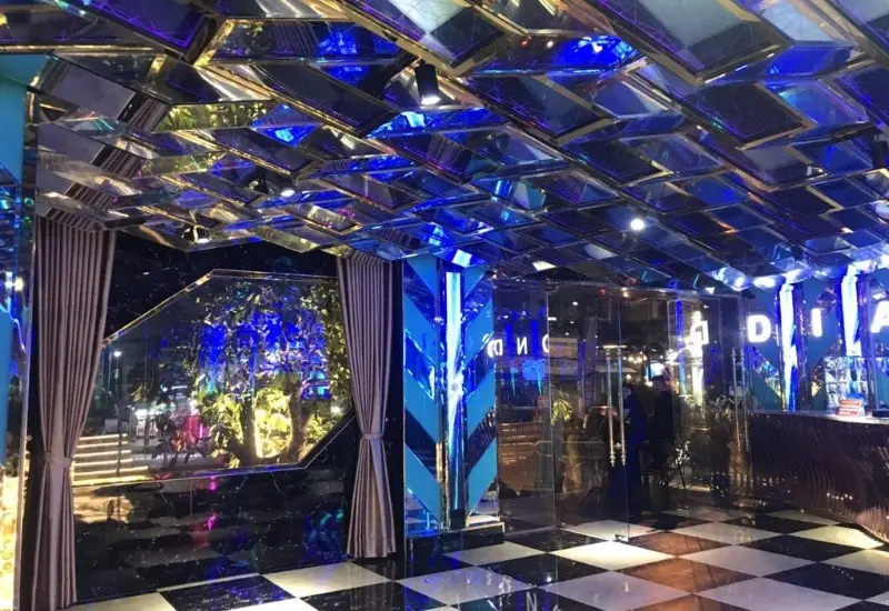 Top 8 qu&aacute;n karaoke B&igrave;nh T&acirc;n xịn s&ograve;, ph&ograve;ng h&aacute;t hiện đại 9