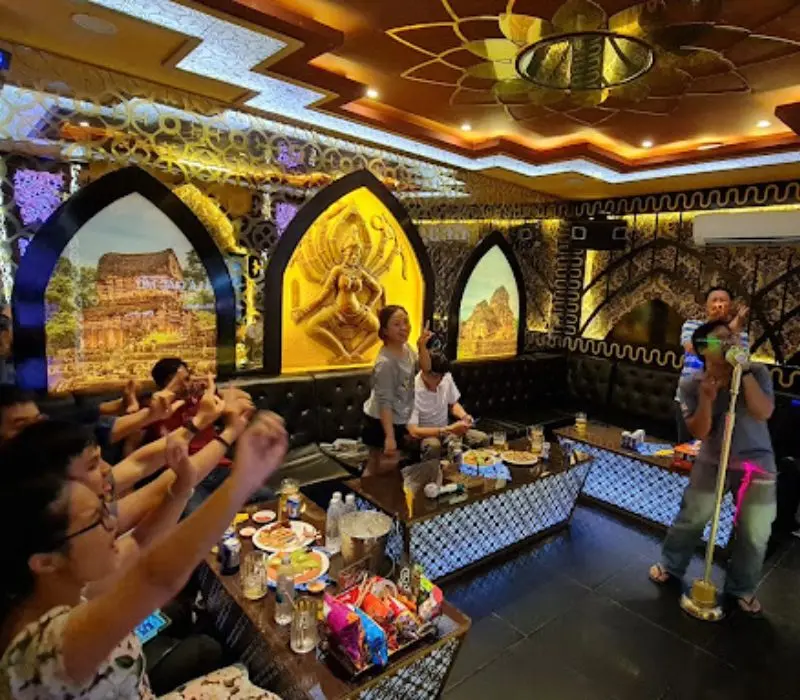Top 8 quán karaoke Tân Bình cực chất cho bạn hát say mê 5