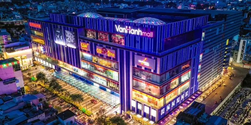 Vạn Hạnh Mall c&oacute; g&igrave;? Kinh nghiệm ăn chơi, mua sắm chi tiết nhất 2