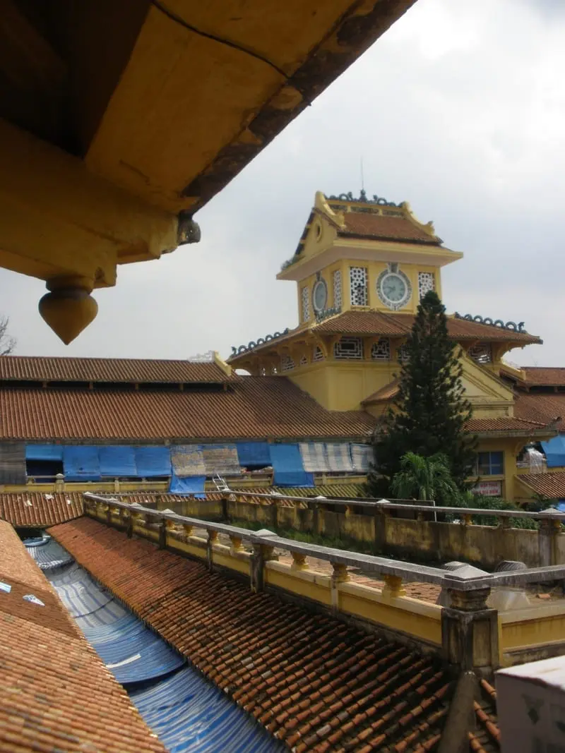 Vi vu chợ B&igrave;nh T&acirc;y: Ng&ocirc;i chợ cổ lớn nhất S&agrave;i Th&agrave;nh 9