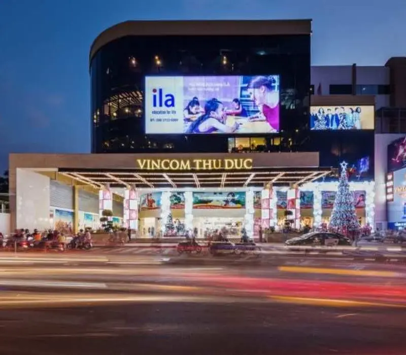 Vincom Plaza Thủ Đức c&oacute; g&igrave;? Kinh nghiệm ăn uống, vui chơi, mua sắm 3