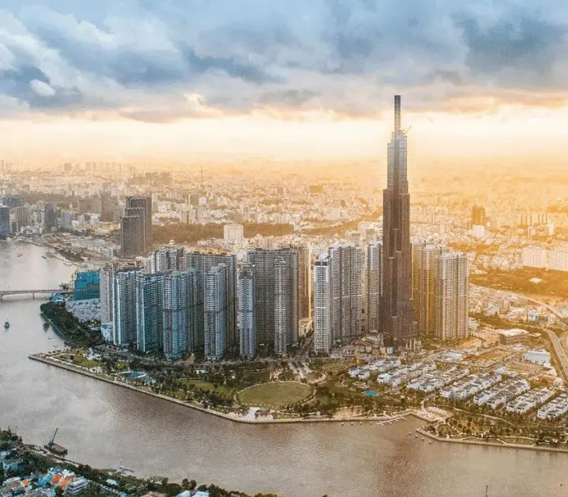 Ngắm nhìn thành phố từ đài quan sát Landmark 81 Skyview