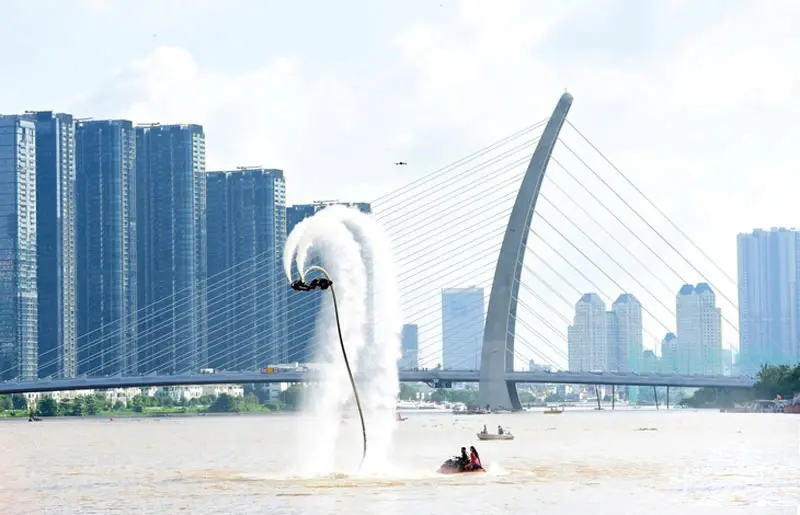 Kh&aacute;m ph&aacute; Lễ hội s&ocirc;ng nước TP. HCM 2024 lớn nhất từ trước đến nay 10