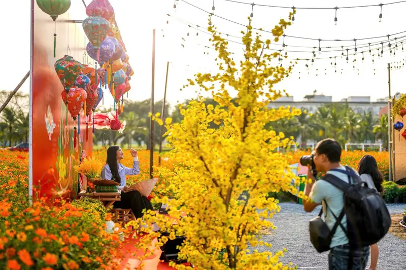 Lễ hội hoa Tết Vạn Ph&uacute;c 2026 mang sắc xu&acirc;n 4 miền hội tụ 5