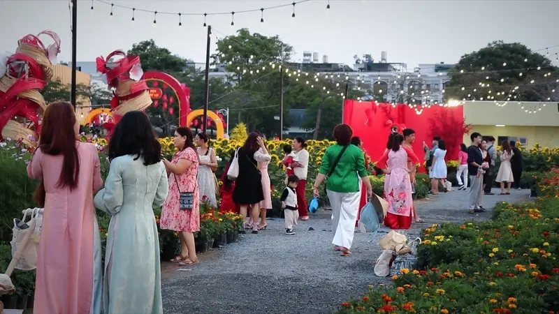 Lễ hội hoa Tết Vạn Ph&uacute;c 2026 mang sắc xu&acirc;n 4 miền hội tụ 7