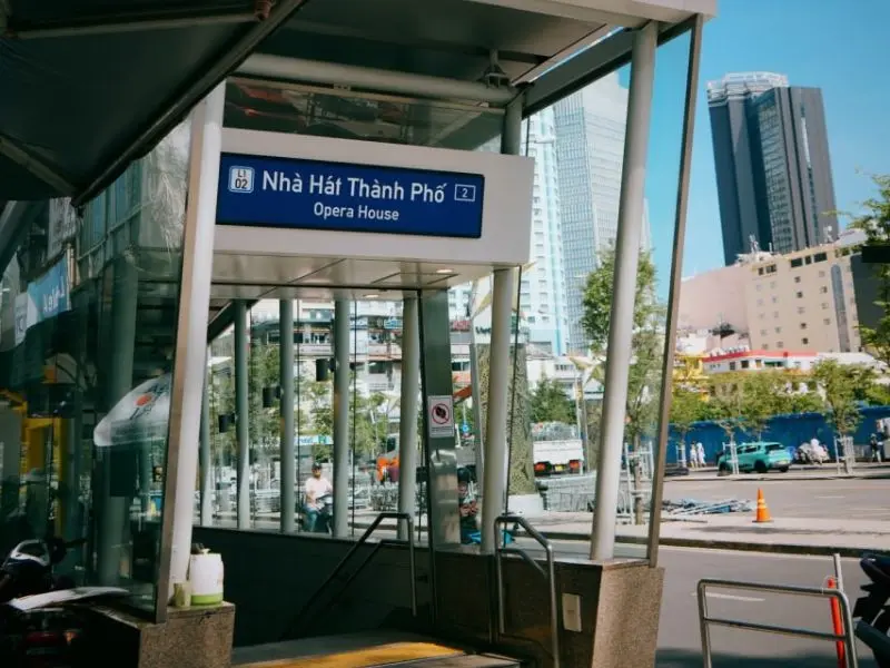 Gợi &yacute; h&agrave;nh tr&igrave;nh du lịch dọc theo tuyến metro số 1 3