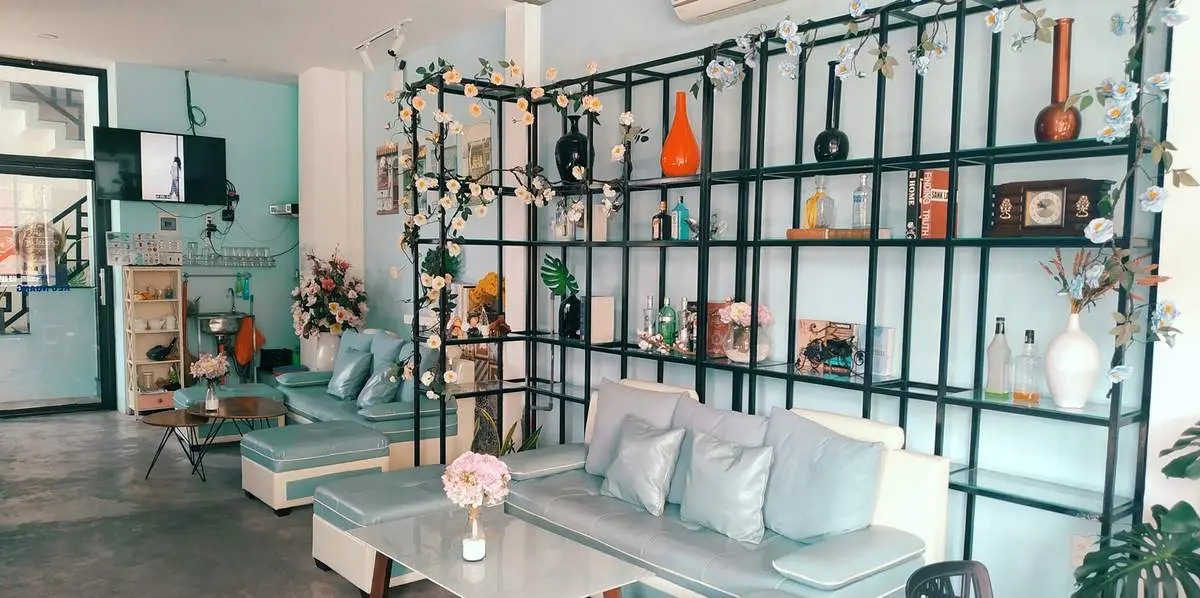 Cafe GrassLand Beverages & Cakes với không gian rooftop cực chill