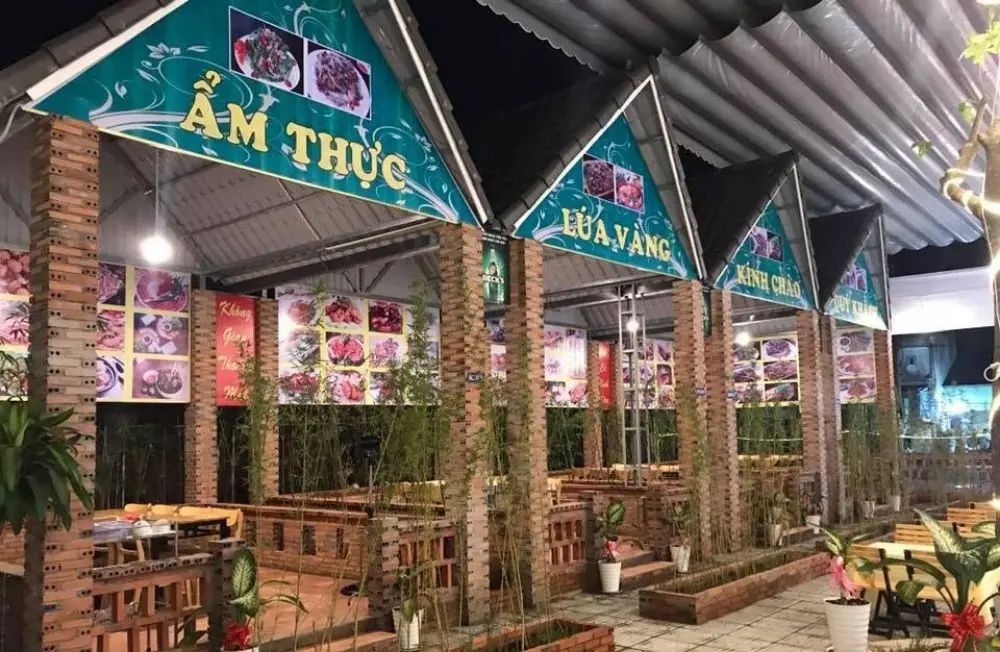 C&oacute; g&igrave; hot ở qu&aacute;n Ẩm thực L&uacute;a V&agrave;ng Tiền Giang? 9