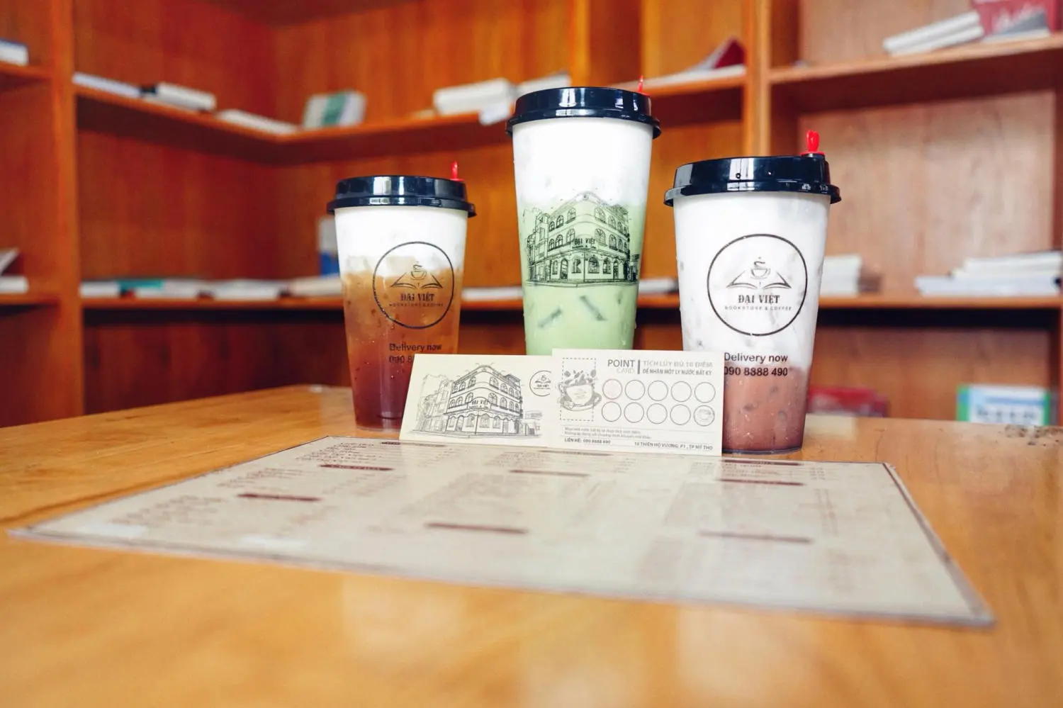 Đắm ch&igrave;m trong Đại Việt Bookstore and Coffee thanh b&igrave;nh giữa l&ograve;ng th&agrave;nh phố 4
