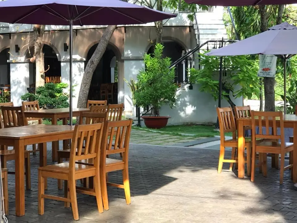 Đến Nh&agrave; h&agrave;ng Lộc Phố thưởng thức m&oacute;n ăn ngon đậm đ&agrave; v&agrave; đẹp mắt 8