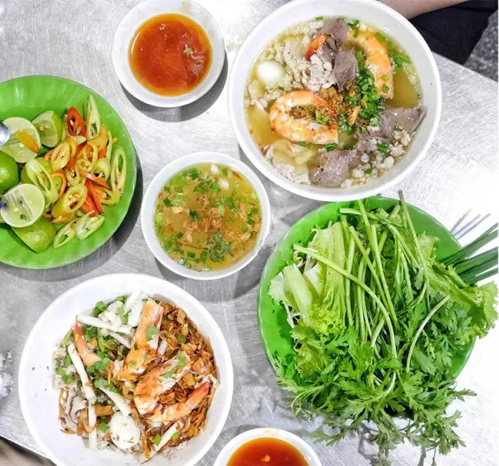 H&eacute; lộ Top qu&aacute;n hủ tiếu Mỹ Tho Tiền Giang khiến d&acirc;n bản xứ m&ecirc; đắm 6