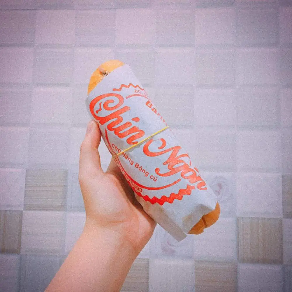 Hương vị thơm ngon 50 năm tại Qu&aacute;n b&aacute;nh m&igrave; Ch&iacute;n Ng&oacute;n 4