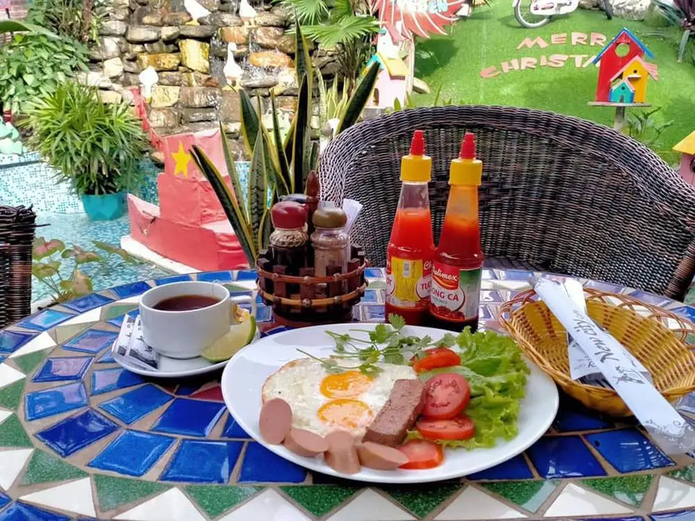 Kh&aacute;m ph&aacute; New City Cafe với kh&ocirc;ng gian l&atilde;ng mạn v&agrave; đầy m&agrave;u sắc 8