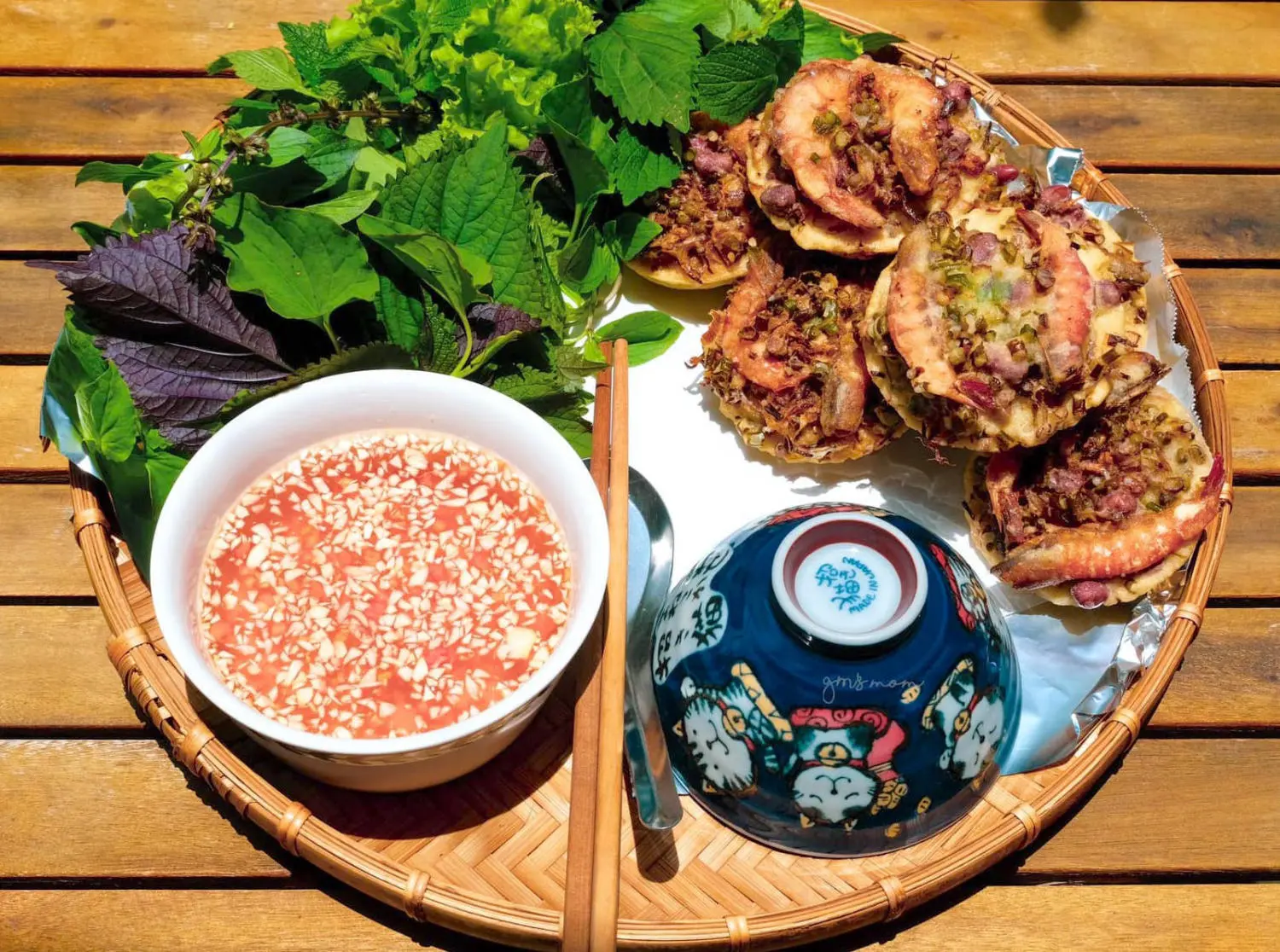 Lạ l&ugrave;ng m&oacute;n B&aacute;nh v&aacute;, b&aacute;nh gi&aacute; G&ograve; C&ocirc;ng khiến nhiều người nhớ thương 6