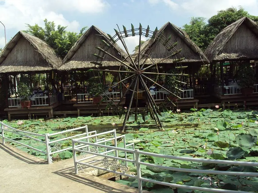 Nh&agrave; h&agrave;ng L&agrave;ng Việt, địa điểm l&yacute; tưởng để thưởng thức những bữa ăn ngon 4