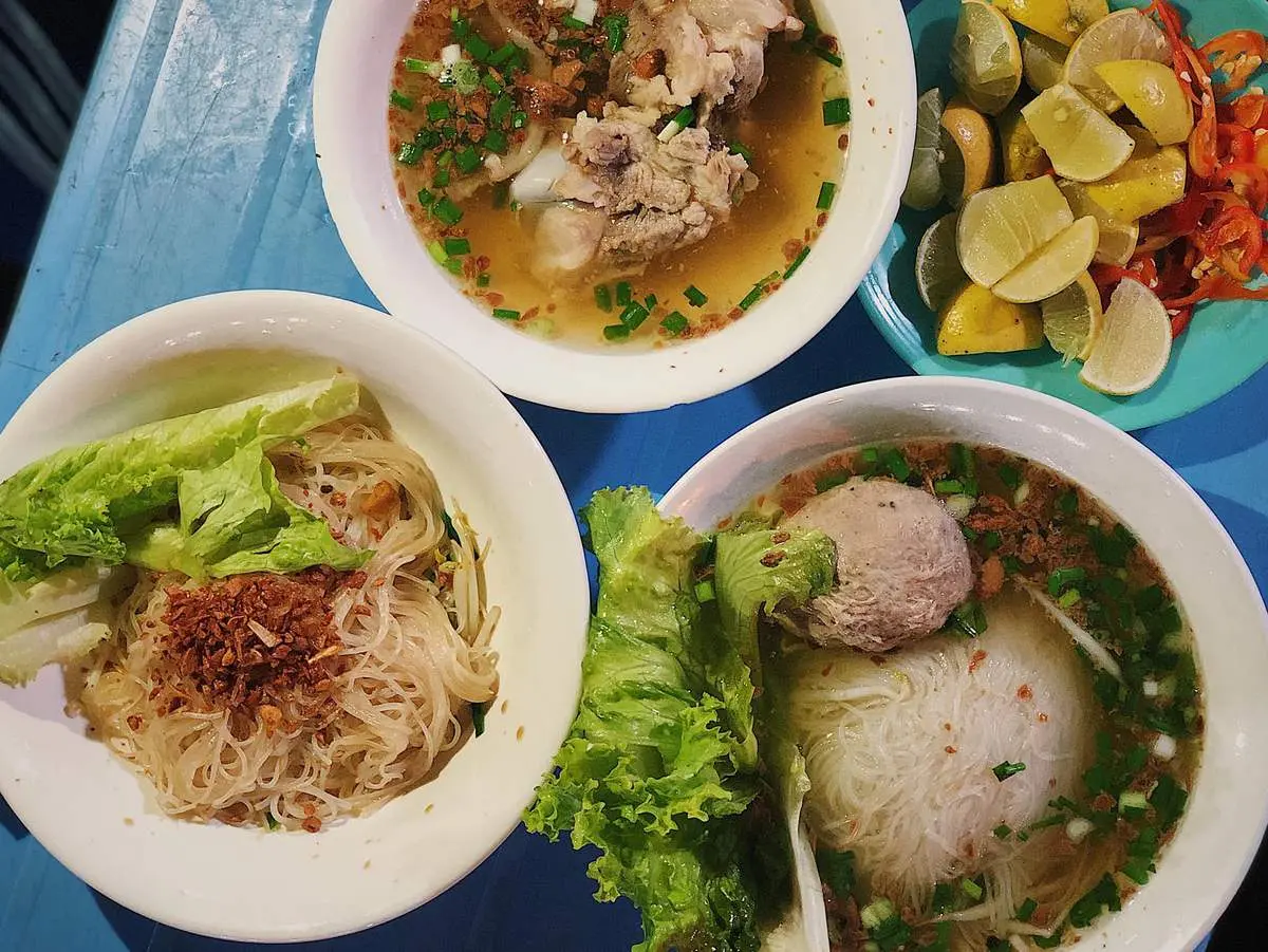 Về Tiền Giang ghé Quán hủ tiếu Tám Lài nổi tiếng