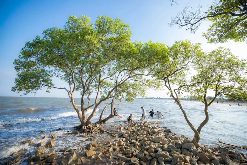 Khám phá biển Rạch Bùn hoang sơ và thanh bình 4