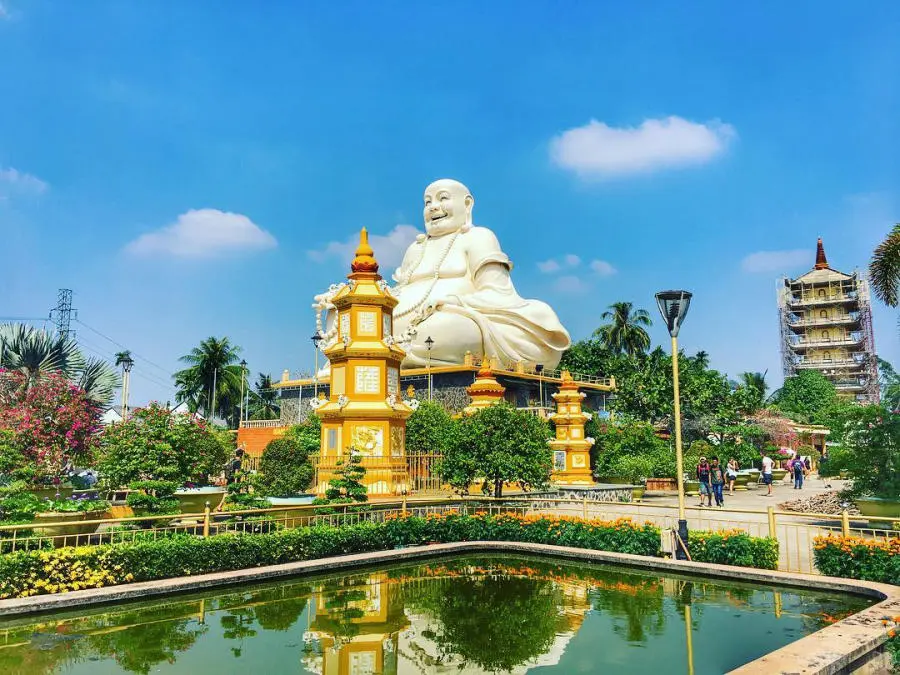 Kiến tr&uacute;c Ch&ugrave;a Vĩnh Tr&agrave;ng Tiền Giang đậm chất Phật gi&aacute;o tại Đ&ocirc;ng Nam Bộ 6