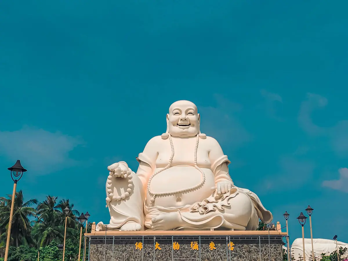 Trải nghiệm review ch&ugrave;a Vĩnh Tr&agrave;ng thanh tịnh v&agrave; b&igrave;nh y&ecirc;n 5