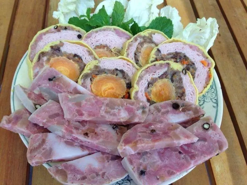 Chả hoa Năm Thụy, đặc sản Trà Vinh được nhiều người yêu thích 6
