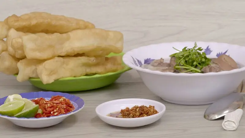 Đến Tr&agrave; Vinh thưởng thức b&aacute;nh canh Bến C&oacute; ngon nức tiếng hơn 20 năm 6