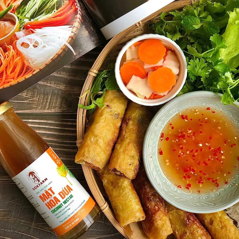 Thưởng thức mật hoa dừa, tinh t&uacute;y đặc sản Tr&agrave; Vinh 9