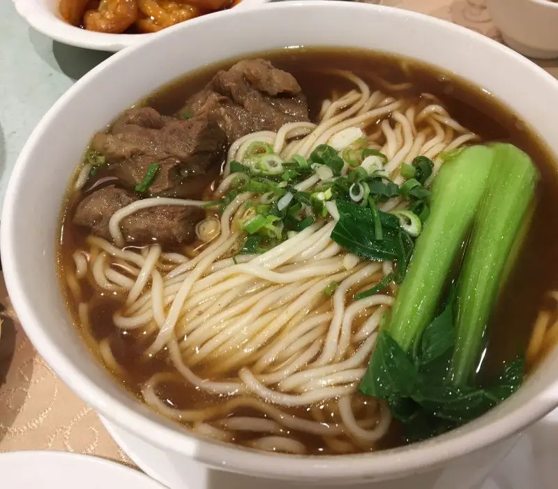 Tinh hoa ẩm thực Quảng Đ&ocirc;ng, m&oacute;n ngon đậm chất văn h&oacute;a 8