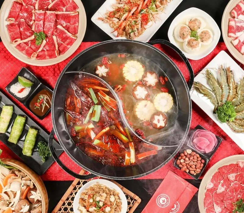 Lẩu uyên ương: Hương vị lãng mạn trong nồi lẩu hai ngăn