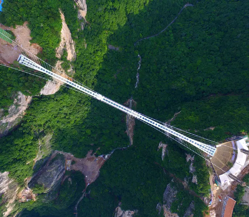 6 cây cầu kính Trung Quốc không dành cho người yếu tim