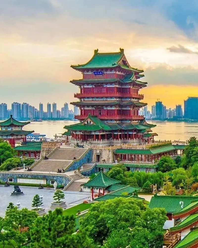 C&oacute; một Đằng Vương C&aacute;t sừng sững giữa trung t&acirc;m Nam Xương 3