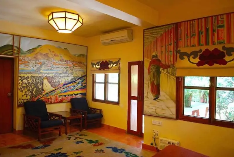 Cung điện Potala, t&ograve;a th&agrave;nh văn h&oacute;a Phật gi&aacute;o tại T&acirc;y Tạng 17