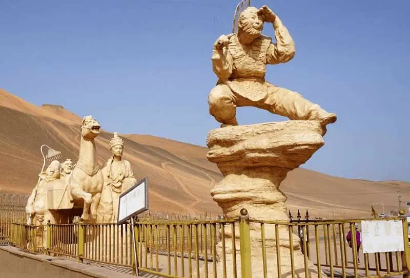 Du lịch Hỏa Diệm Sơn trải nghiệm l&ograve; lửa như trong phim T&acirc;y Du K&yacute; 5